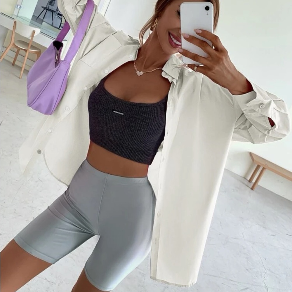 Small White Solid Button Through Shirt Collar But… - image 3